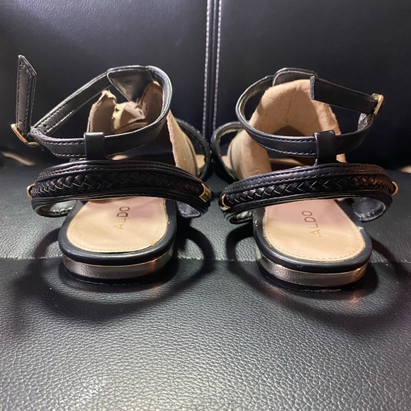 Aldo Black Thong Sandals Size 9 - Picture 11 of 14